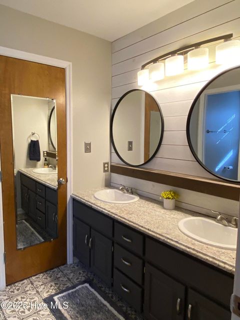 Tiny photo for 733 Stonewall Avenue, Jacksonville, NC 28540 (MLS # 100545047)