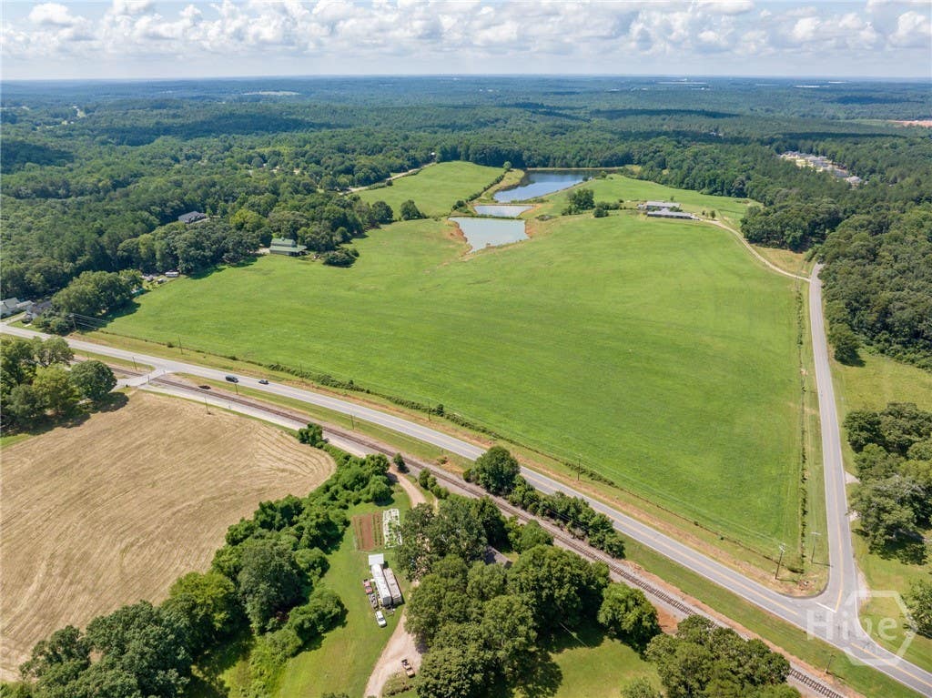 Photo of 199 Deadwyler Road, Maysville, GA 30558 (MLS # CL362283)