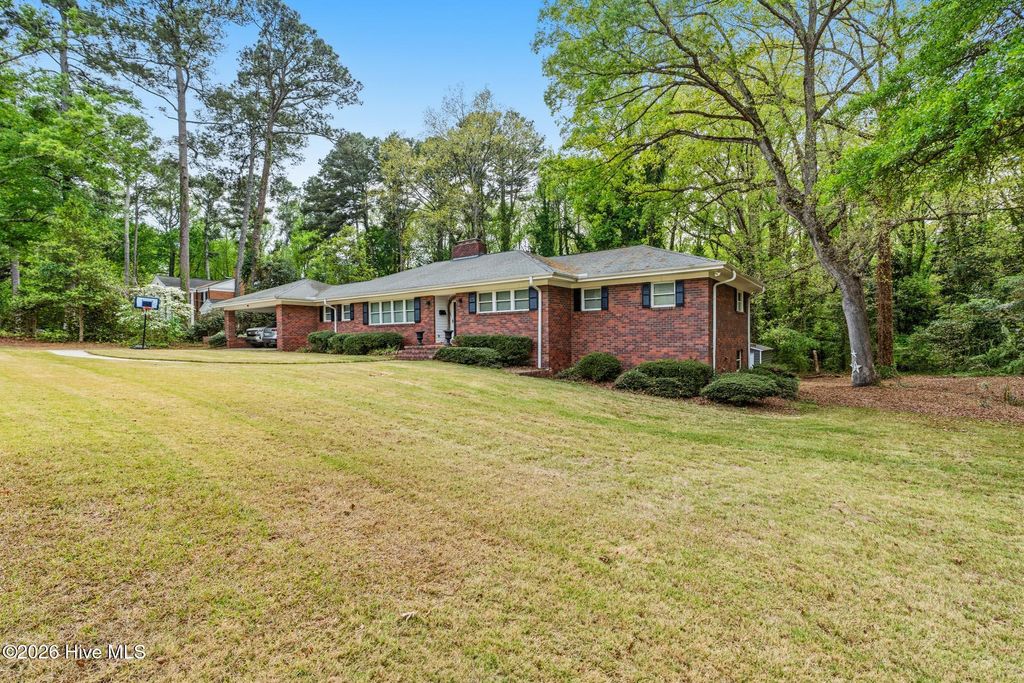 Photo of 515 Stanley Avenue, Rockingham, NC 28379 (MLS # 100565532)