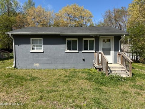 Homes For Sale - 2212 Banks Lane<br/> Wilson, NC 27893