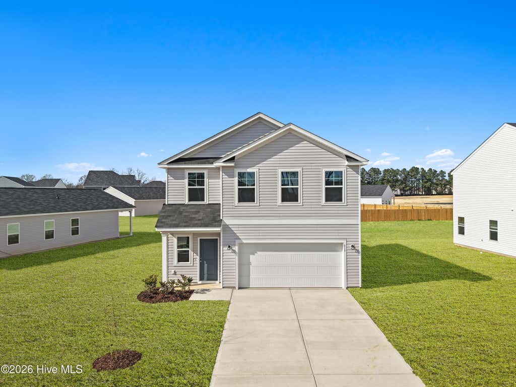 Photo of 148 N Squires Run Lane, Richlands, NC 28574 (MLS # 100593580)