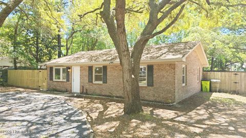 Photo of 301 Stuart Avenue, Southport, NC 28461 (MLS # 100568937)