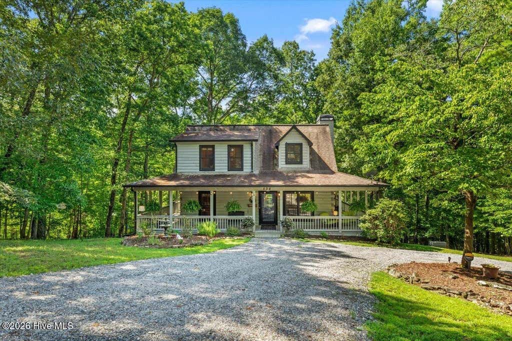 Photo of 808 Granite Drive, Hayesville, NC 28904 (MLS # 100591016)