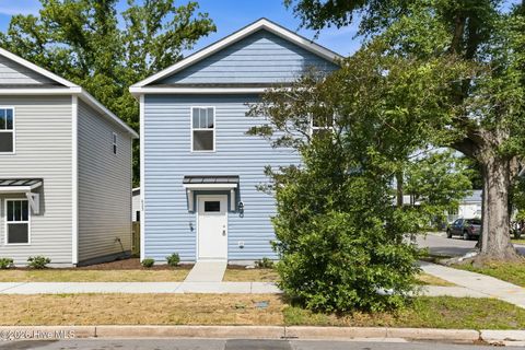 Homes For Sale - 623 Anderson Street<br/> Wilmington, NC 28401