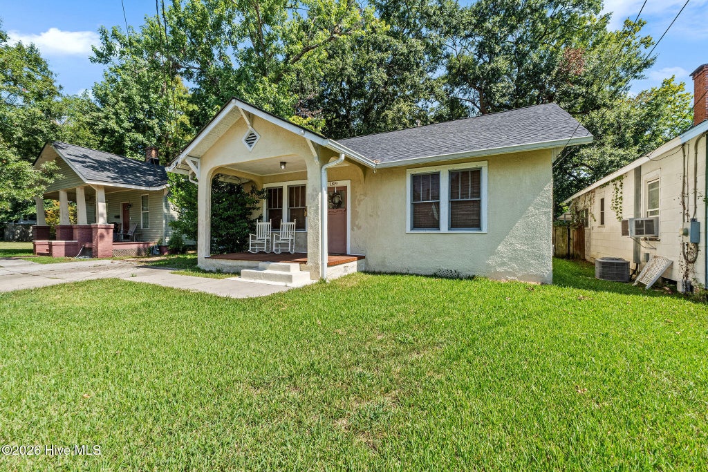 Photo of 1819 Starnes Street, Augusta, GA 30904 (MLS # 100598637)