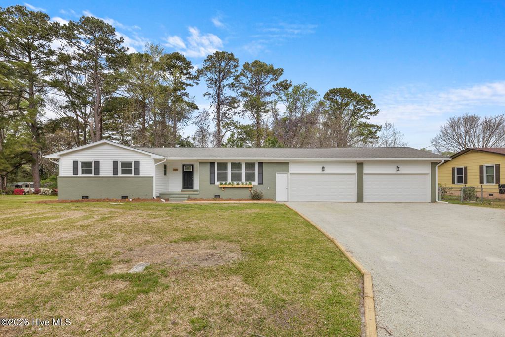 Photo of 408 Carole Drive, Jacksonville, NC 28540 (MLS # 100563148)