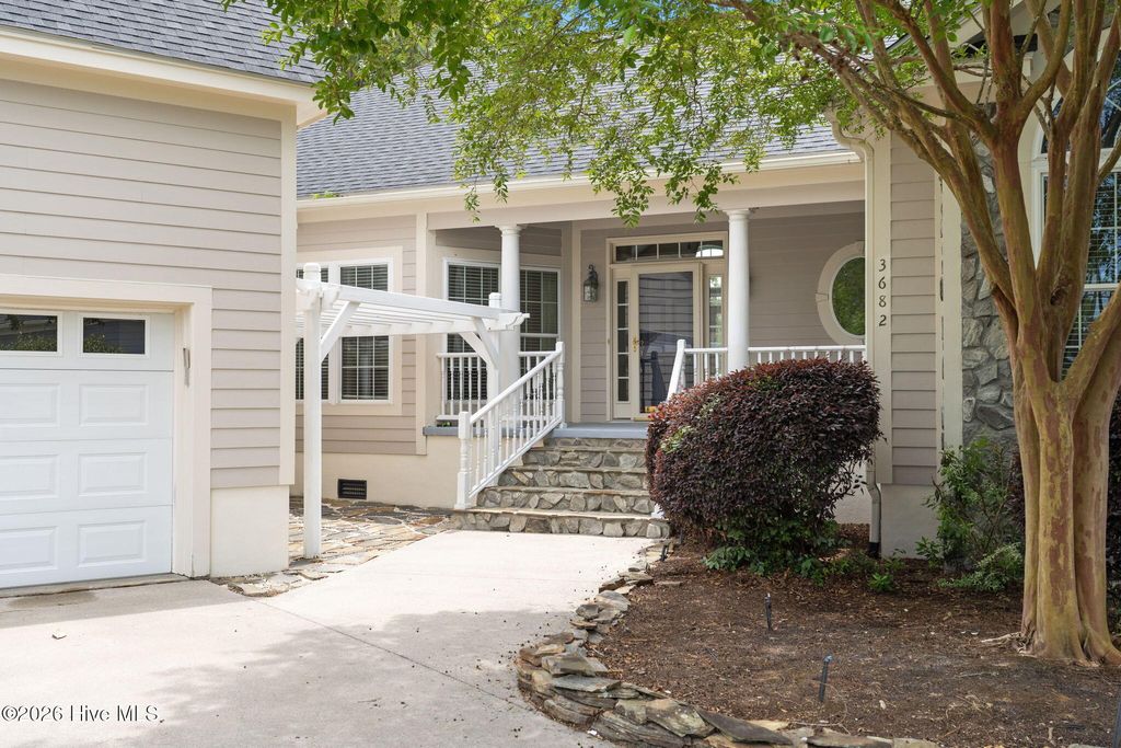 Photo of 3682 W Medinah Avenue, Southport, NC 28461 (MLS # 100573453)