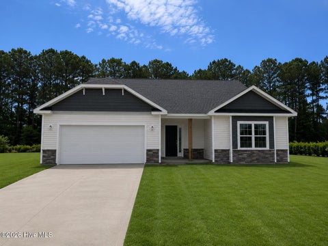 Homes For Sale - 326 Eastwood Drive<br/> Wallace, NC 28466