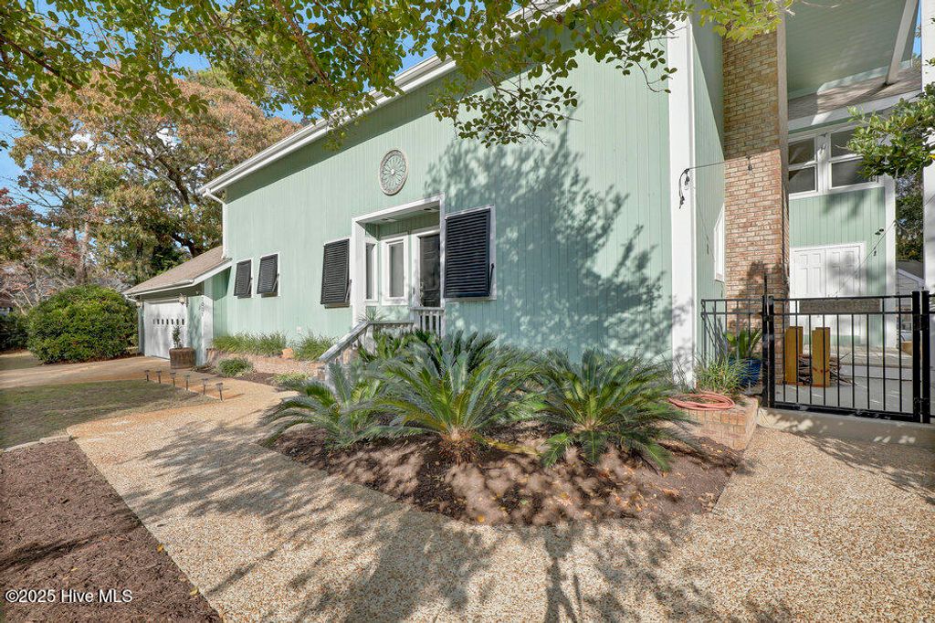 Photo of 2001 Cordgrass Road, Hampstead, NC 28443 (MLS # 100542503)