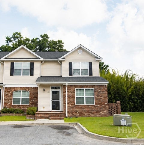Townhouse For Rent - 400 Tibet Avenue #21<br/> Savannah, GA 31406