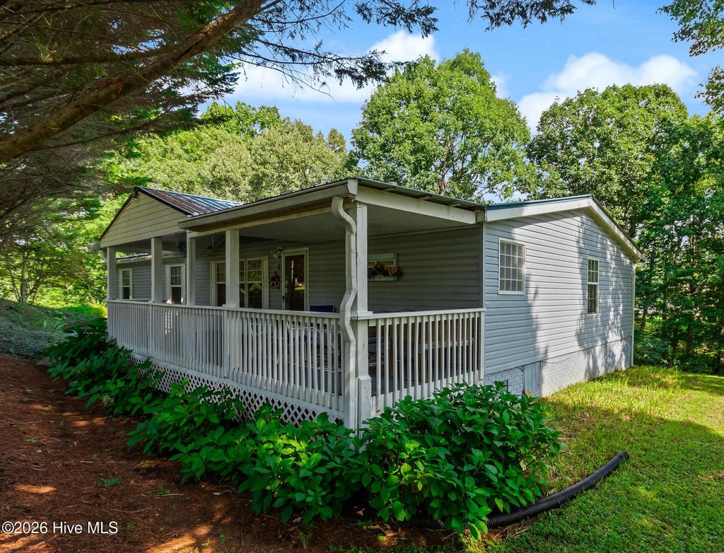Photo of 7 Racine Drive, Murphy, NC 28906 (MLS # 100595683)