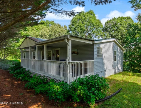 Mobile Home For Sale - 7 Racine Drive<br/> Cherokee County, Murphy, NC 28906