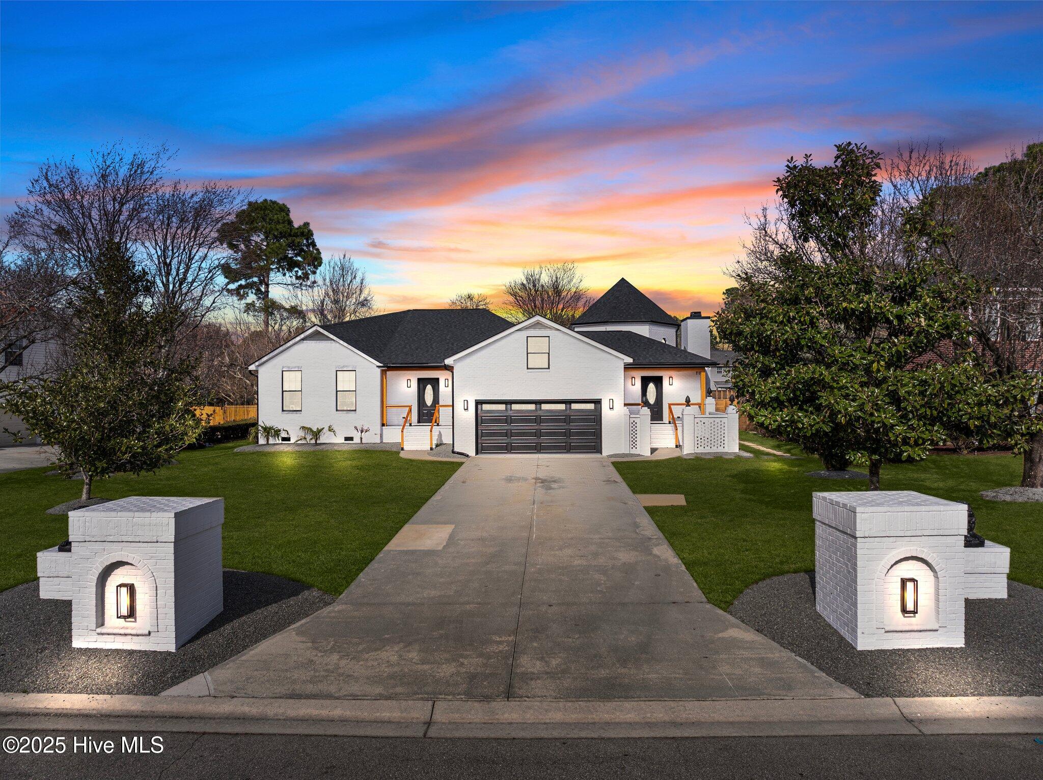 1224 Williamsburg Court