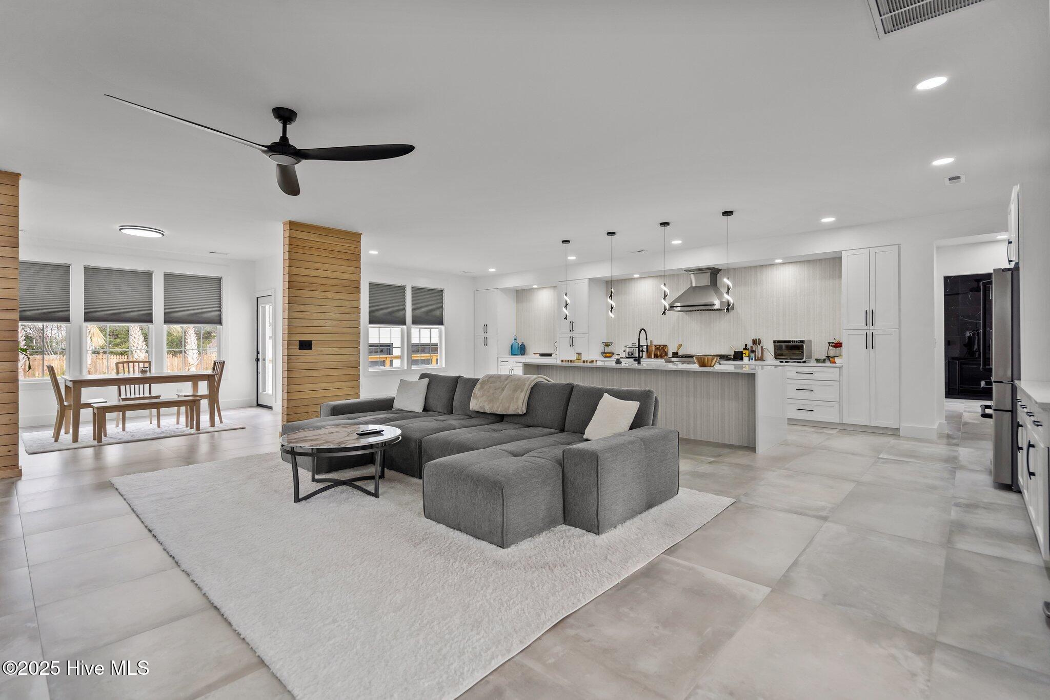 1224 Williamsburg Court