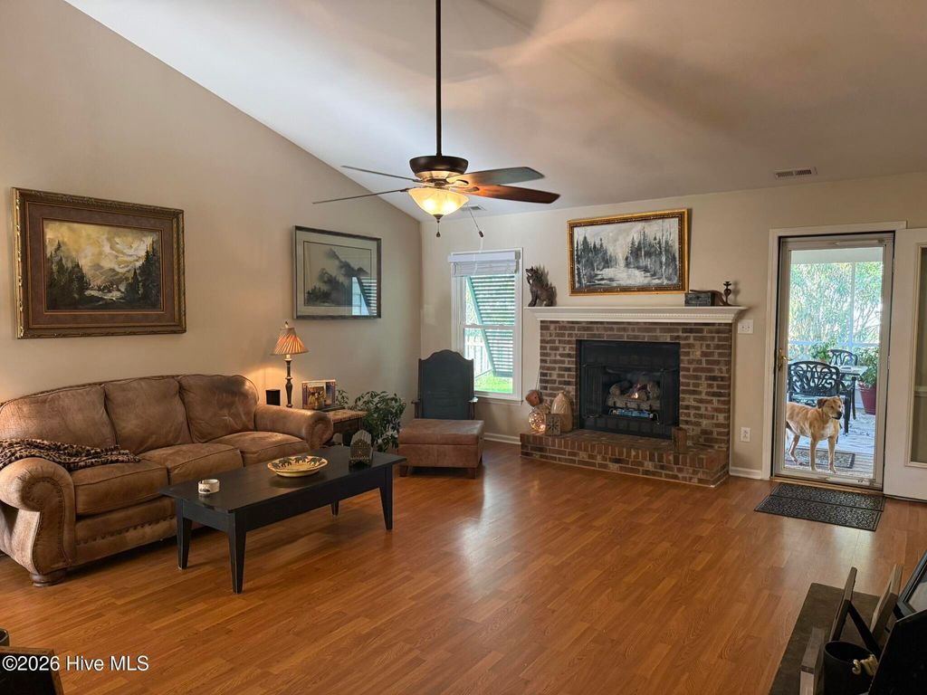 Photo of 606 Barbour Road, Morehead City, NC 28557 (MLS # 100561092)