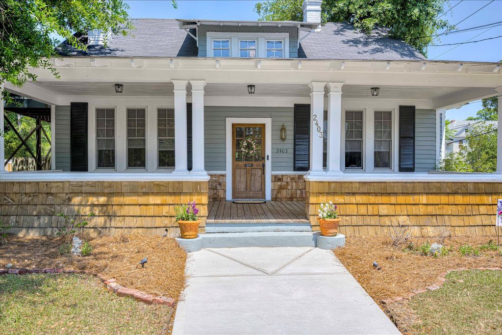 Photo of 2403 Wrightsboro Road, Augusta, GA 30904 (MLS # 555027)