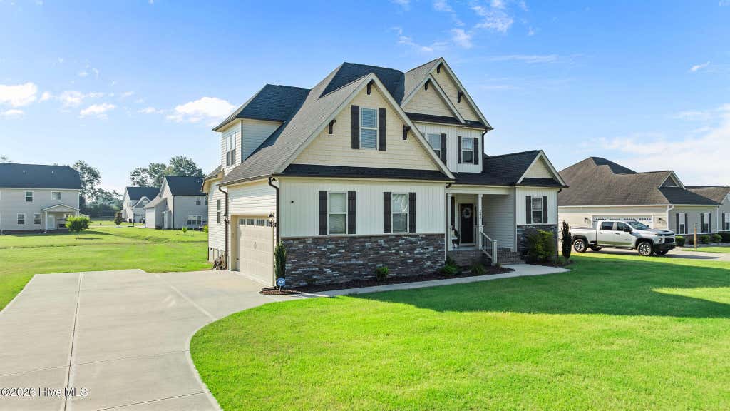 Photo of 204 Coffman Drive, Pikeville, NC 27863 (MLS # 100580388)