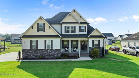 Photo of 204 Coffman Drive, Pikeville, NC 27863 (MLS # 100580388)