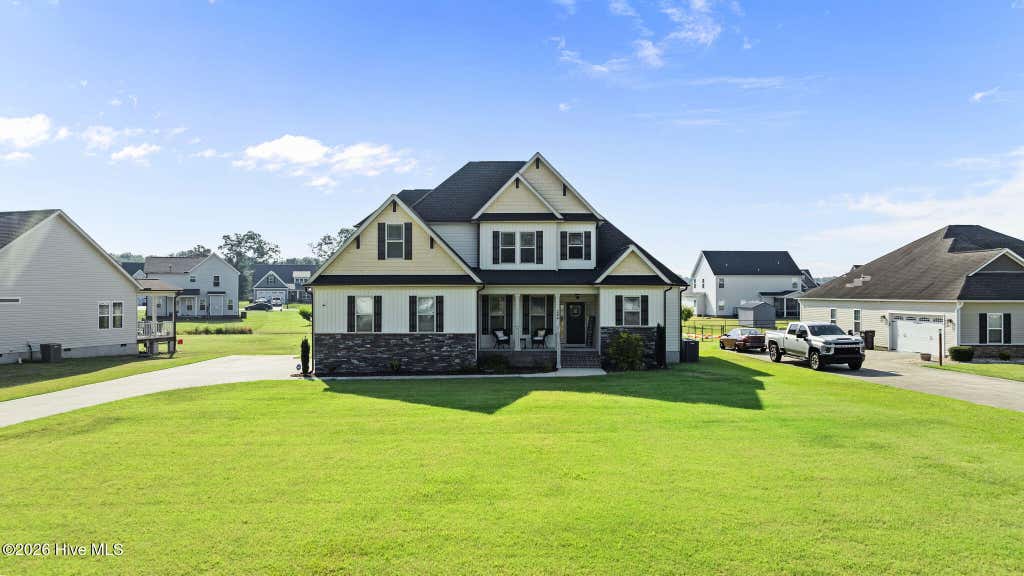 Photo of 204 Coffman Drive, Pikeville, NC 27863 (MLS # 100580388)