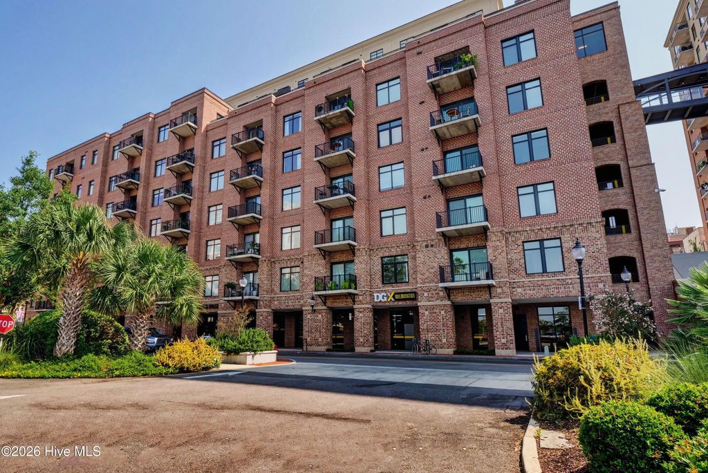 Photo of 10 Grace Street #403, Wilmington, NC 28401 (MLS # 100553236)