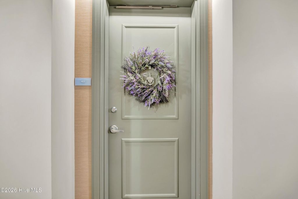 Photo of 10 Grace Street #403, Wilmington, NC 28401 (MLS # 100553236)