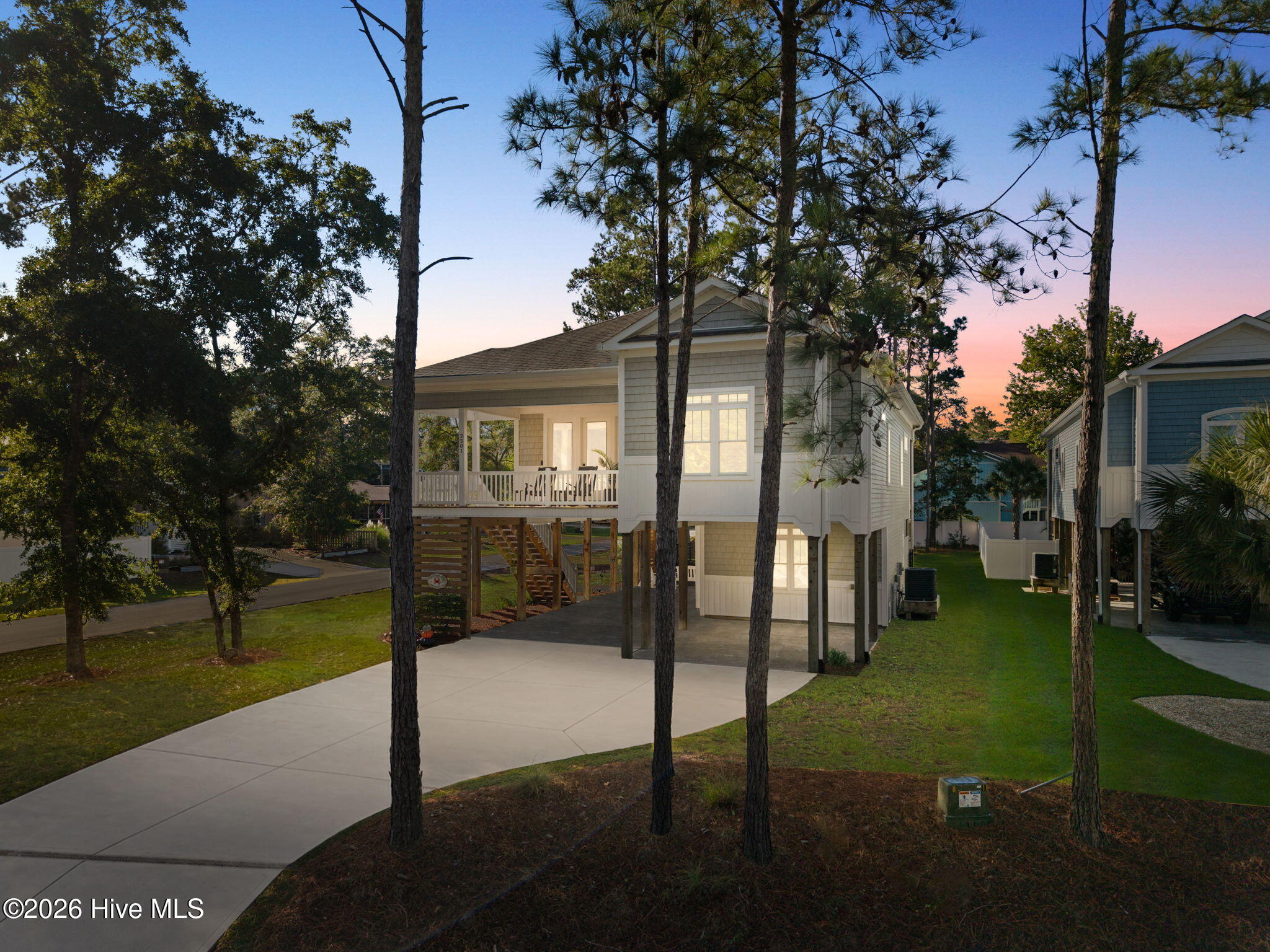 2201 W Yacht Drive
