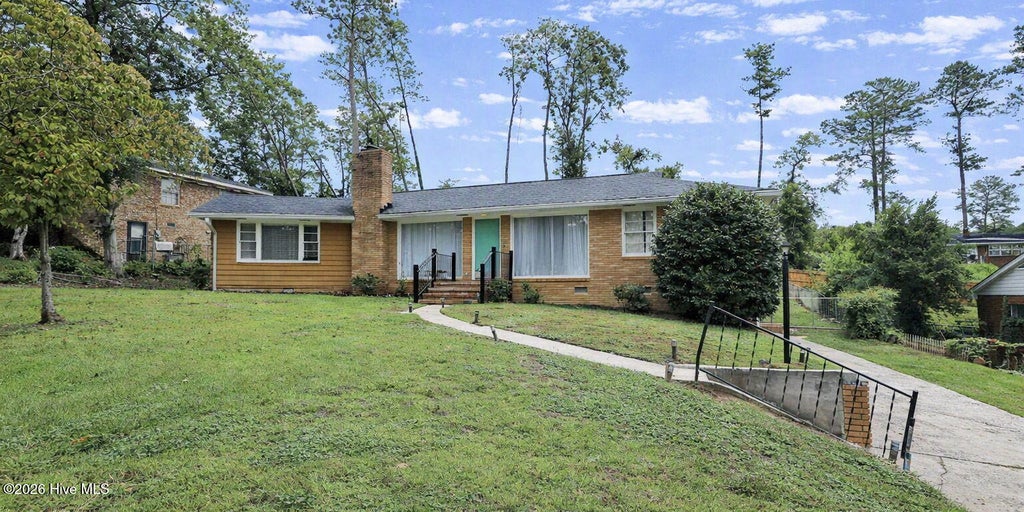 Photo of 1001 Stanton Drive, North Augusta, SC 29841 (MLS # 100605910)