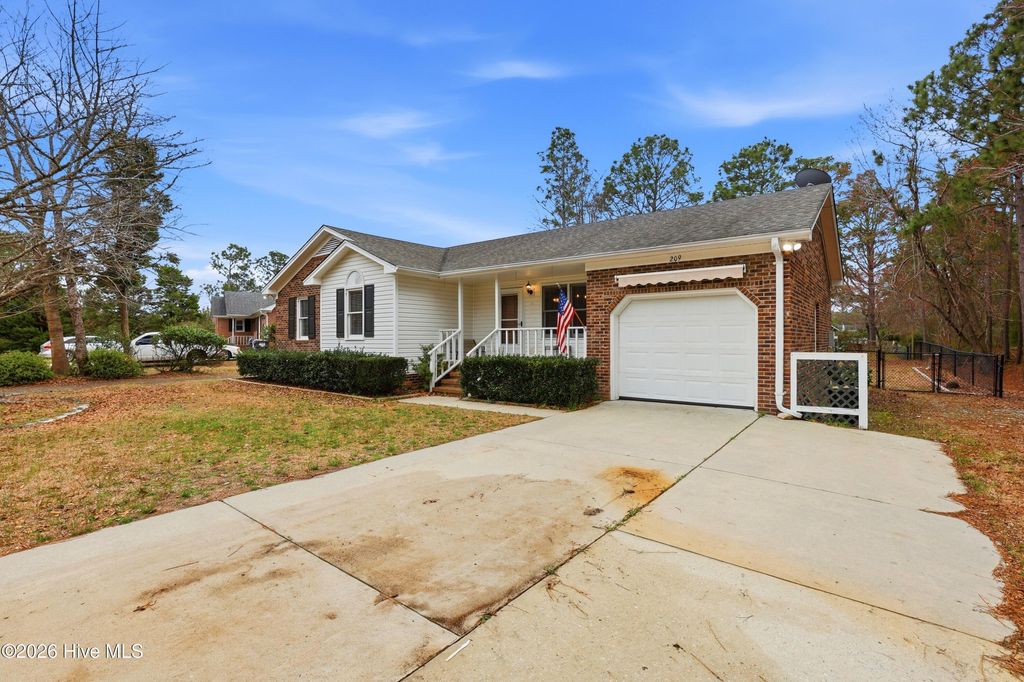 Photo of 209 Elmhurst Road, Wilmington, NC 28411 (MLS # 100553315)