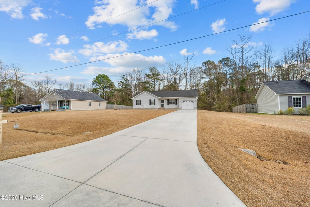 Photo of 322 Reid Court N, Jacksonville, NC 28540 (MLS # 100599110)