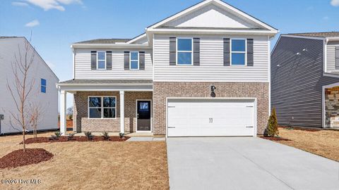 Homes For Sale - 277 Maddox Drive<br/> Aberdeen, NC 28315