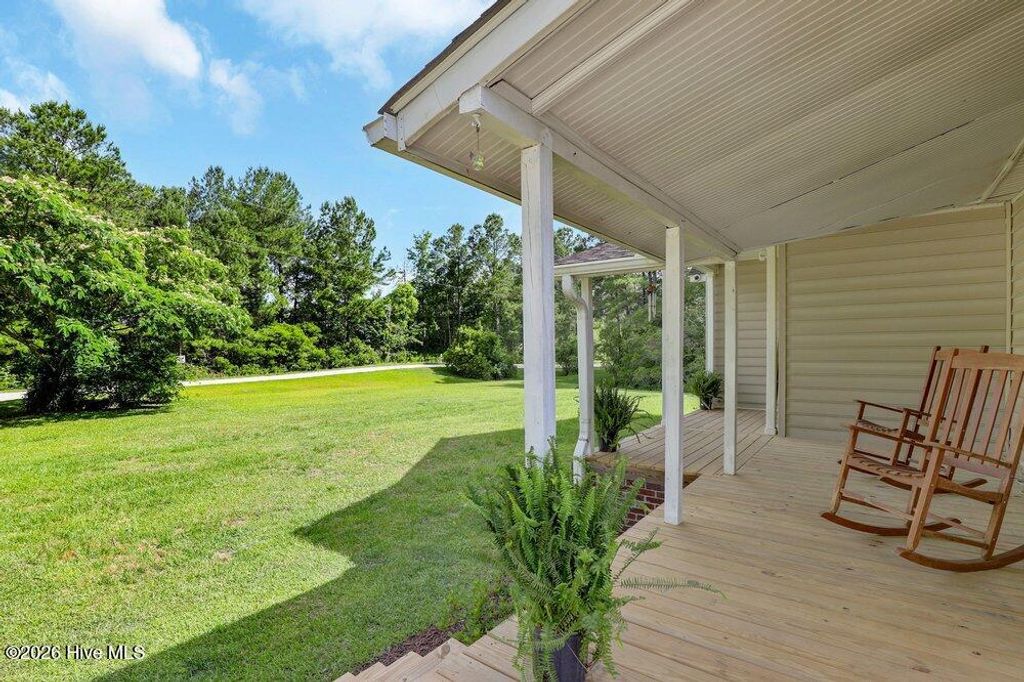 Photo of 635 Cross Creek Drive, Hampstead, NC 28443 (MLS # 100577213)