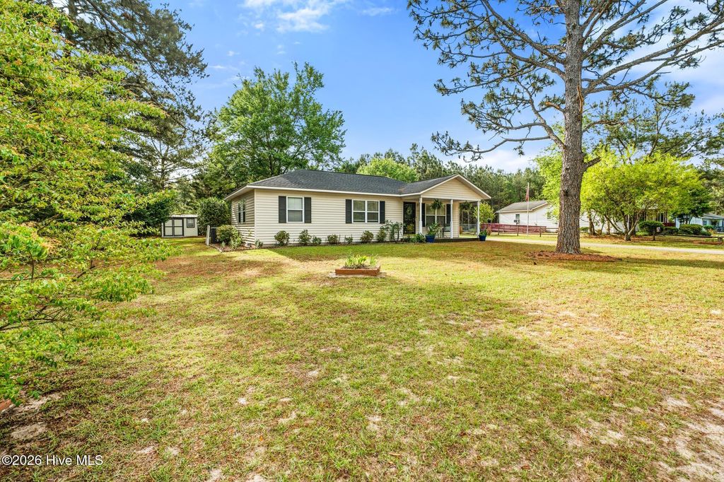 Photo of 103 Fullers Way, Aberdeen, NC 28315 (MLS # 100573675)