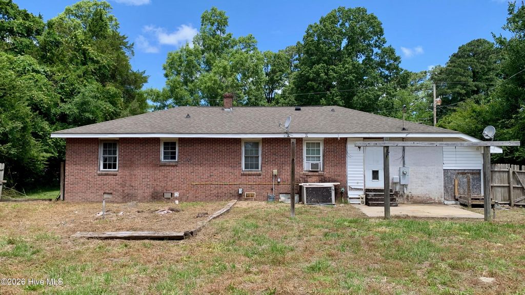 Photo of 111 Manila Street, Havelock, NC 28532 (MLS # 100577021)