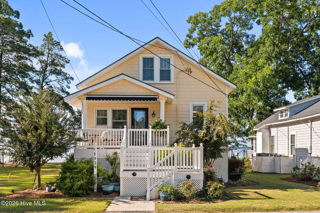 Photo of 1039 Bayview Road, Bath, NC 27808 (MLS # 100562065)