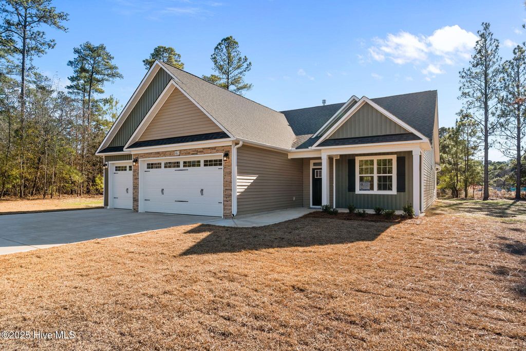 Photo of 261 Twisted Pine Drive, Aberdeen, NC 28315 (MLS # 100545714)