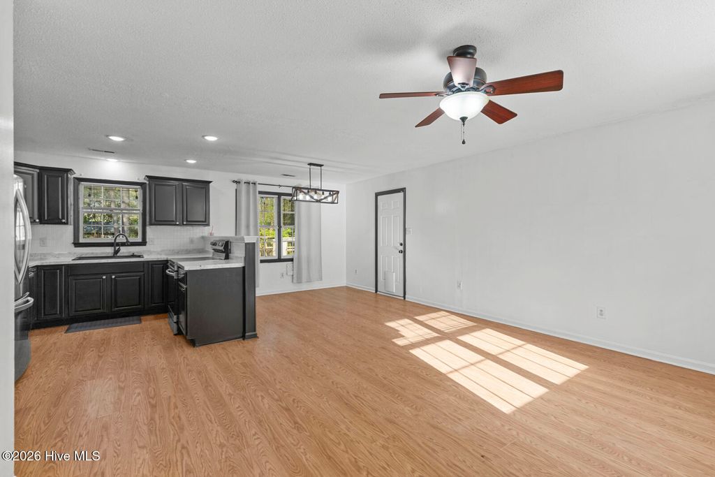 Photo of 429 Kenwood Drive, Jacksonville, NC 28540 (MLS # 100564330)