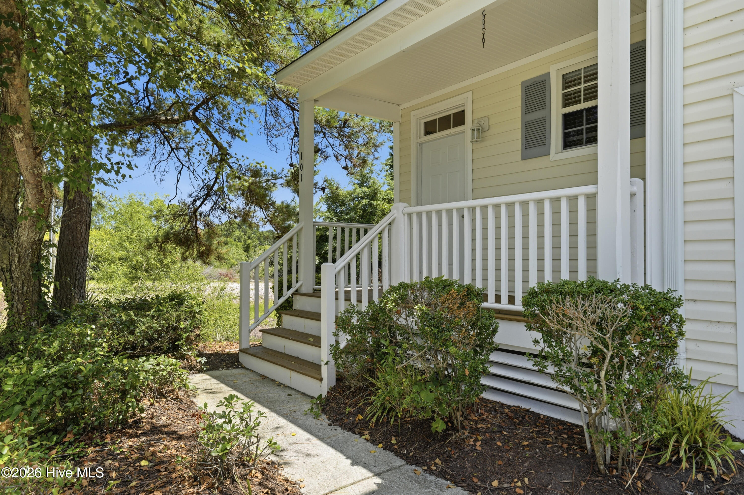 101 Durands Landing