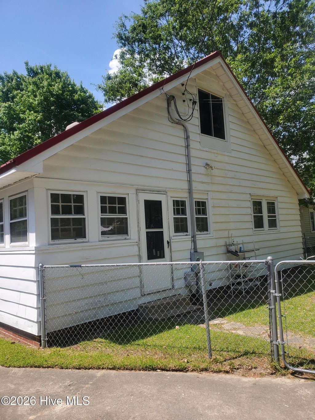 Photo of 305 Glenwood Drive, Greenville, NC 27834 (MLS # 100571997)