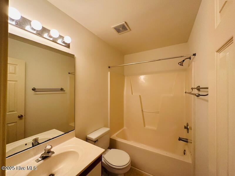 Wilmington, North Carolina 28405, United States, 13 Bedrooms Bedrooms, ,10 BathroomsBathrooms,Residential,Active,256172