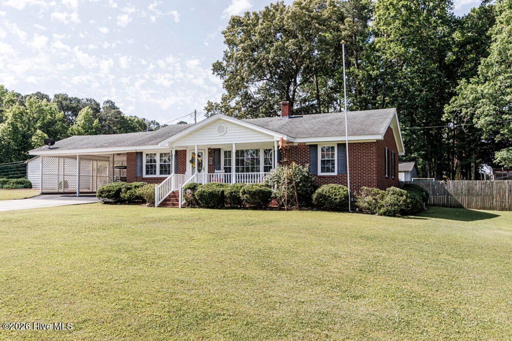 Photo of 403 W Eason Street, Macclesfield, NC 27852 (MLS # 100573970)