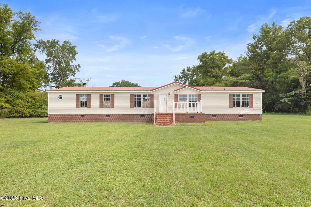 Photo of 1127 N Nc 11 Highway, Pink Hill, NC 28572 (MLS # 100589773)