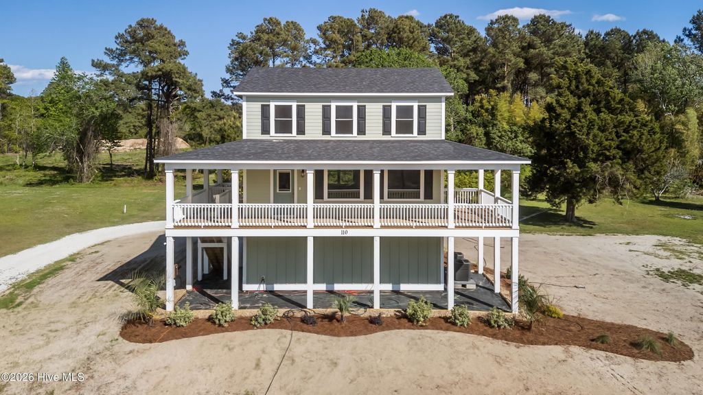 Photo of 112 Fir Ridge Lane, Beaufort, NC 28516 (MLS # 100576803)