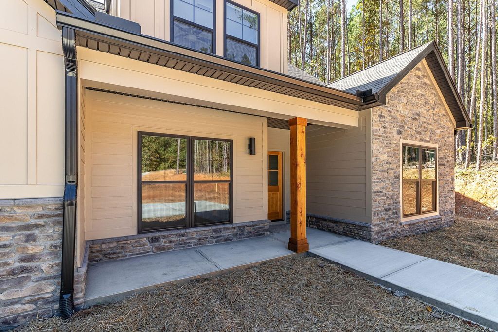 Photo of 1036 Longleaf Way, Lincolnton, GA 30817 (MLS # 553078)