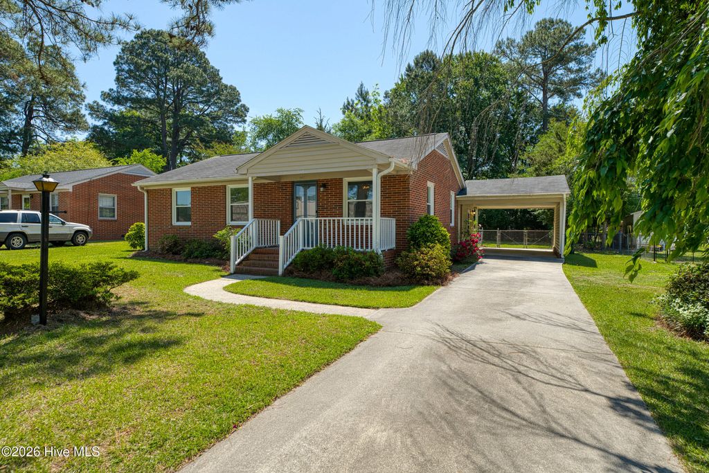 Photo of 207 Centre Street, Tarboro, NC 27886 (MLS # 100572404)