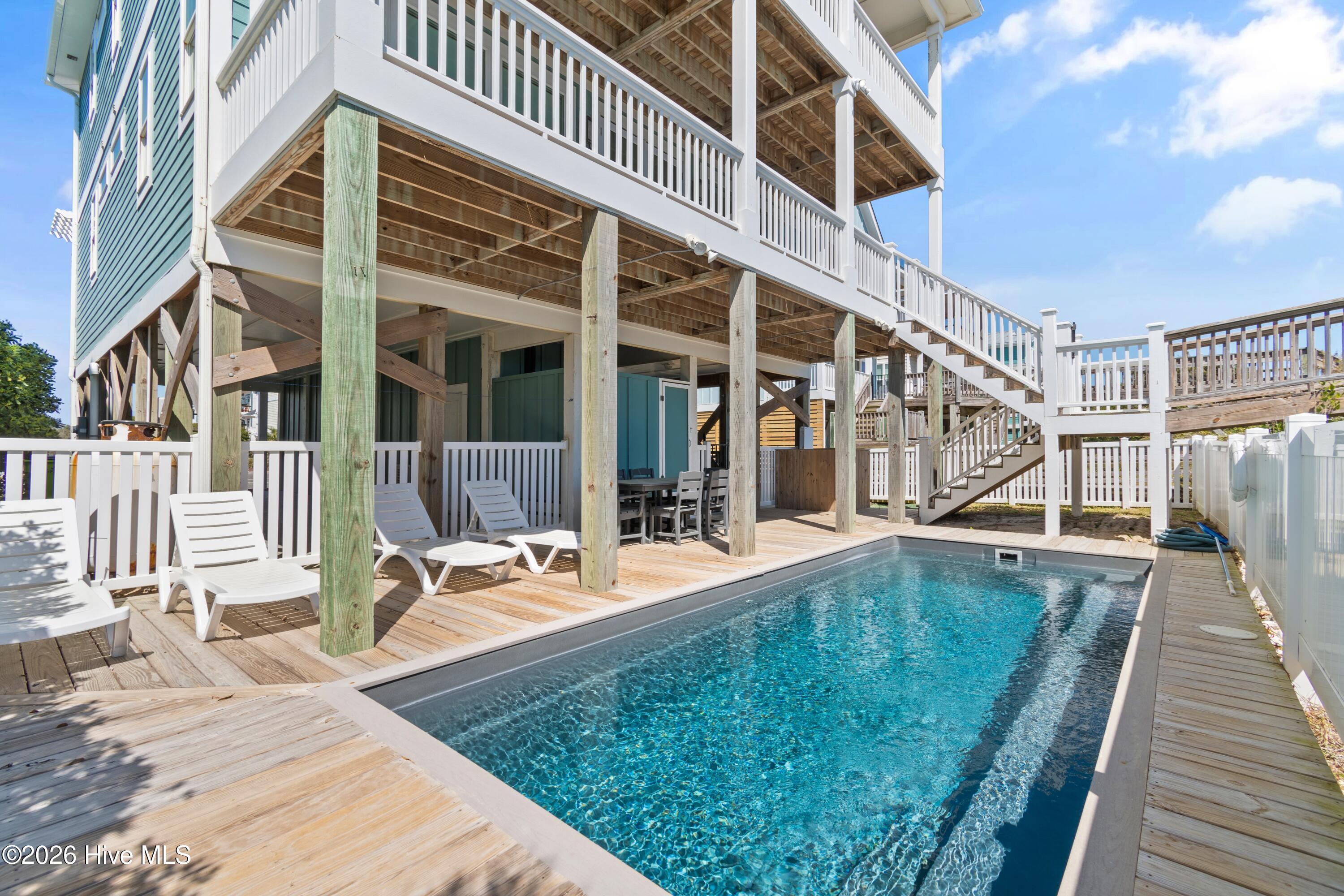 1117 Ocean Boulevard W