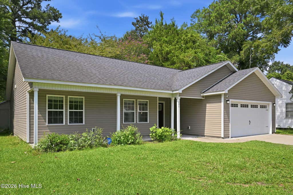 Photo of 207 Sherwood Road, Jacksonville, NC 28540 (MLS # 100596142)