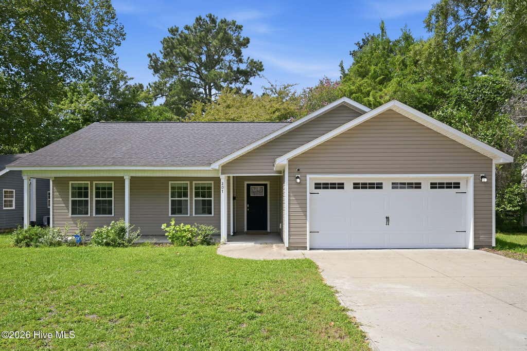 Photo of 207 Sherwood Road, Jacksonville, NC 28540 (MLS # 100596142)