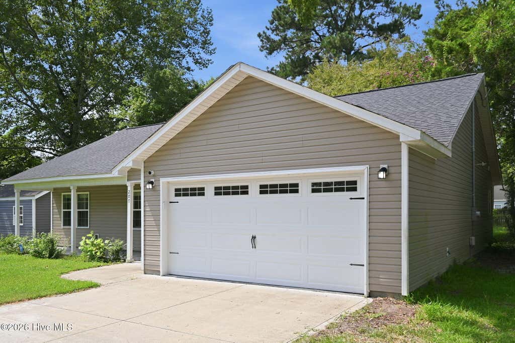 Photo of 207 Sherwood Road, Jacksonville, NC 28540 (MLS # 100596142)