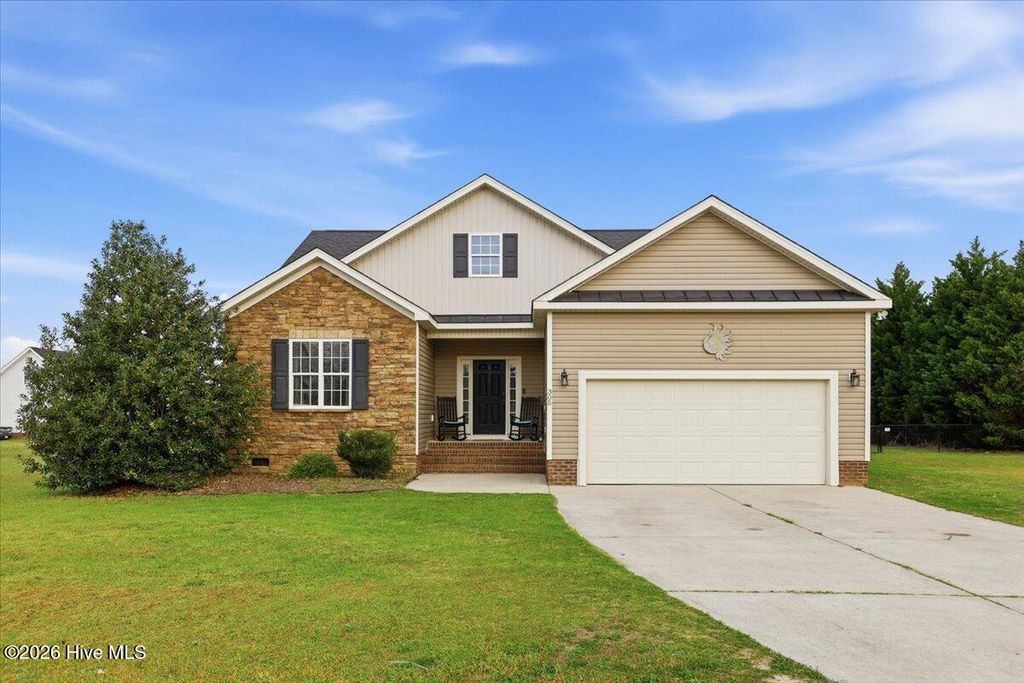 Photo of 305 Wakefield Drive, Princeton, NC 27569 (MLS # 100565494)