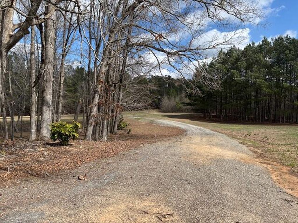 Photo of 1684 NE Stagecoach Road, Thomson, GA 30824 (MLS # 552941)